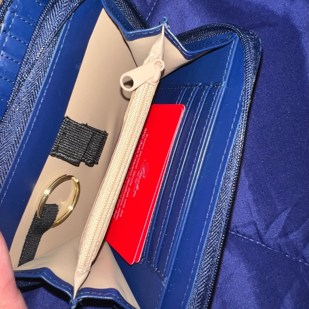 Wallet - Picture 3 of 10